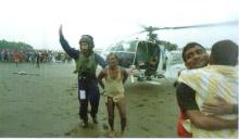 समुद्र में आपातकाल में मछुआरों की सहायता